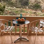 Koumpe Blue Sea View Apartamento *