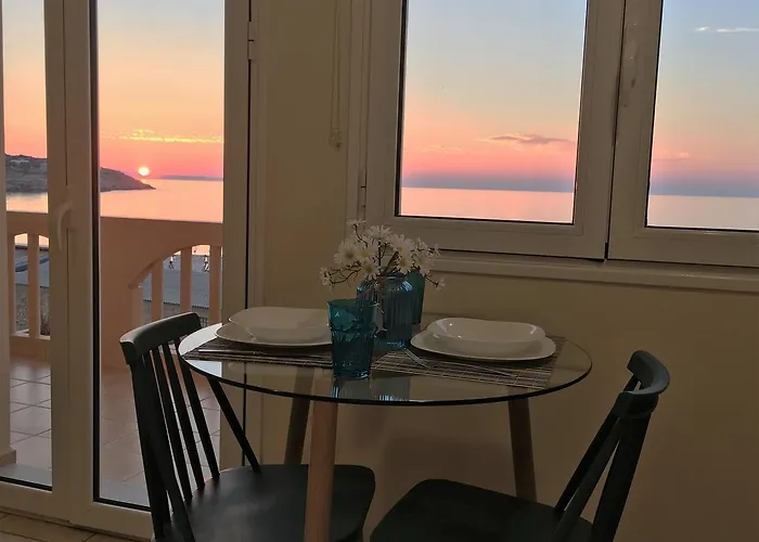 Koumpe Blue Sea View * Rethymno (Crete)